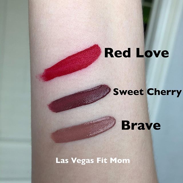 New Matte Liquid Lipstick colors that I got in my latest #Farmasi box yesterday 😍 @farmasiusa .
.
.
.
.
#momstrong #momsofinstagram #lasvegasfamily #holidayseason #birthdoula #lasvegas #momblog #lasvegasblogger #smallfamily #lasvegasmoms #doulasupport #doula #vegasfamily #mominfluencer #momlifebelike #girlmama #momlife #motherhoodunplugged #momblogger #breastfeeding #hendersonnv #mommyblogger #lamoms #postpartum #lasvegaslocals #lasvegaskids #mamablogger #vegasmom #vegaslocal